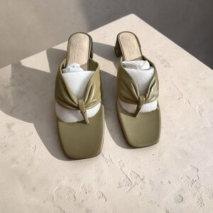 Journee Francine Collection Olive Green Knotted Toe-Post Mules Heel 1 1/2” NWOT